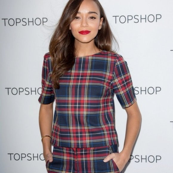 | TOPSHOP | Red Check Tartan Crop Top - Picture 4 of 4